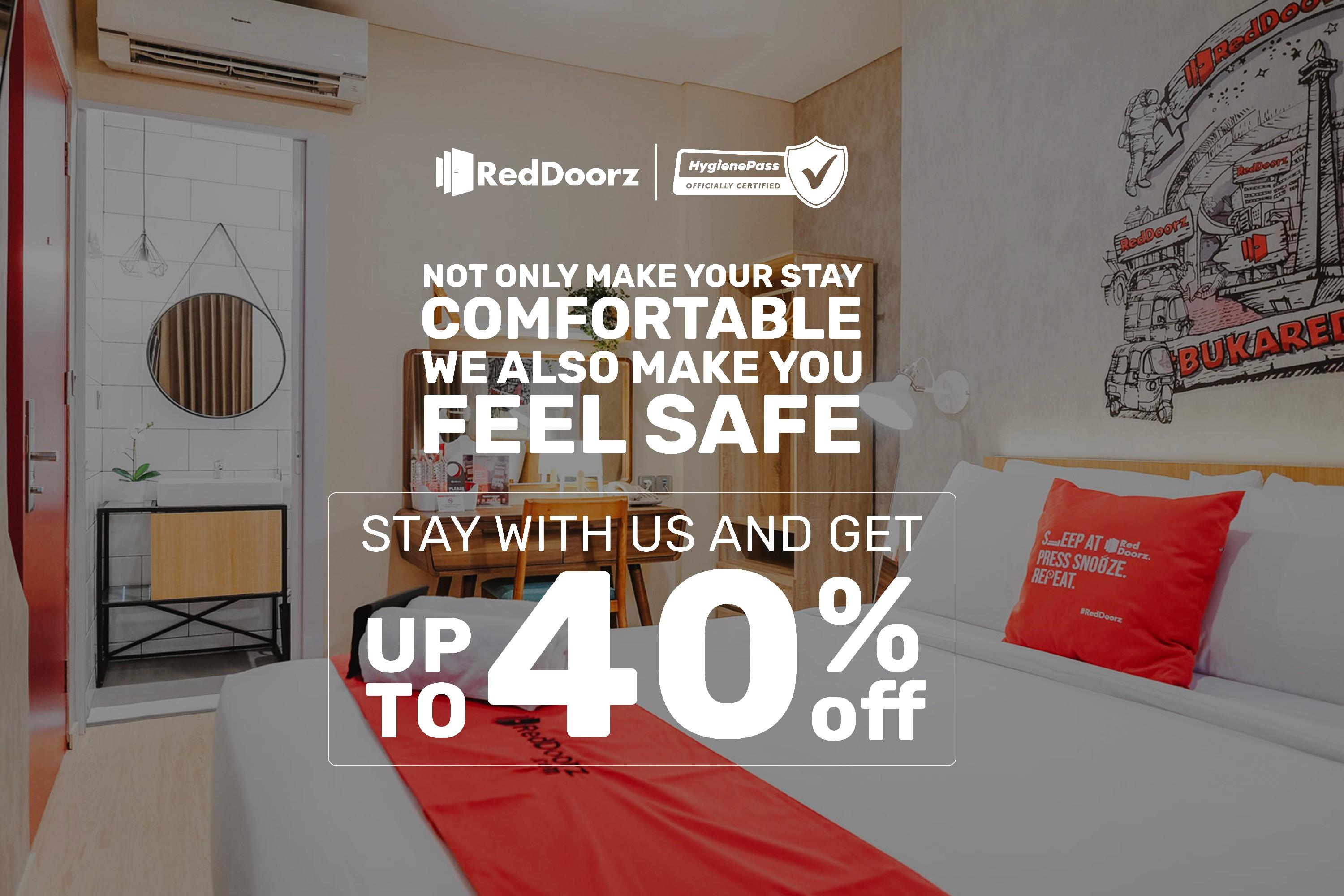 Reddoorz Plus Near Plaza Blok M Giacarta Esterno foto